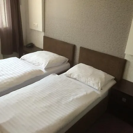 Promohotel Slavie Vandrerhjem *