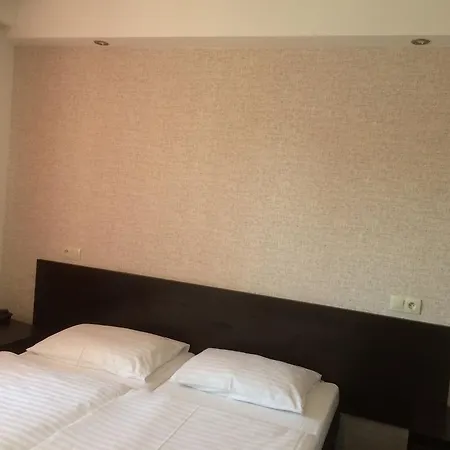 Promohotel Slavie Vandrerhjem Cheb