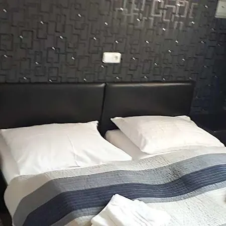 Vandrerhjem Promohotel Slavie Cheb
