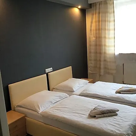 Promohotel Slavie Vandrerhjem Cheb