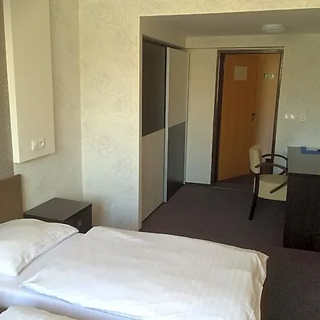 Vandrerhjem Promohotel Slavie